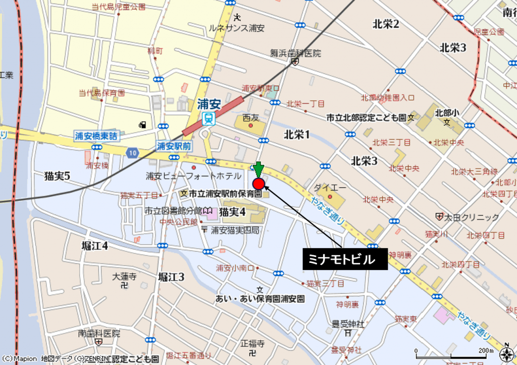 浦安駅前交差点　ミナモトビル