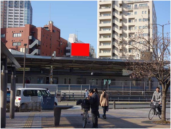 三鷹駅ホーム前　川本邸（屋上）
